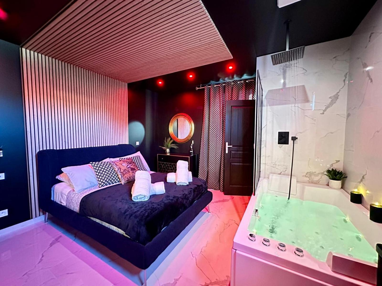 Suite Meg Esbly Exteriér fotografie
